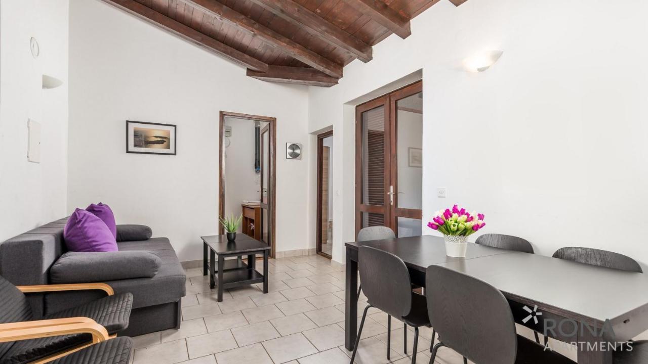 Rona Holiday Home Ana Πόρετς Εξωτερικό φωτογραφία